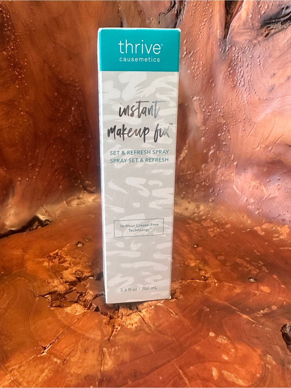 NWT THRIVE Instant Makeup Fix Set & Refresh Spray